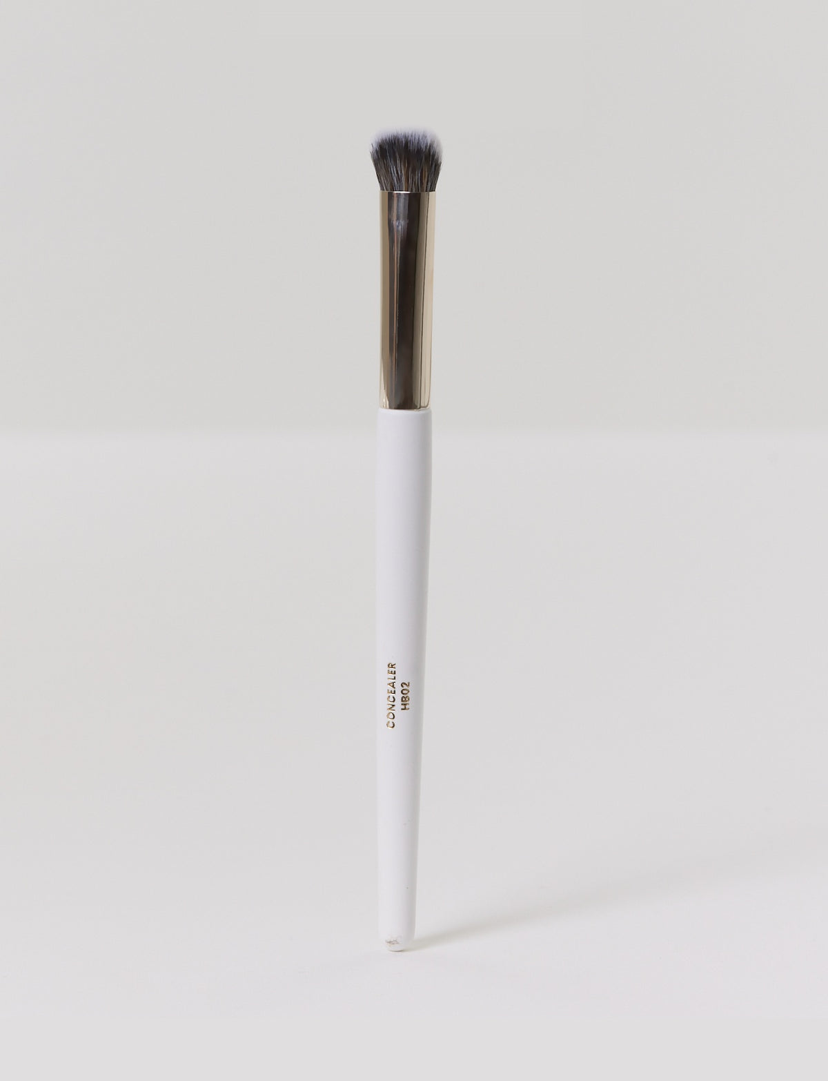 Essentials Concealer - HB02